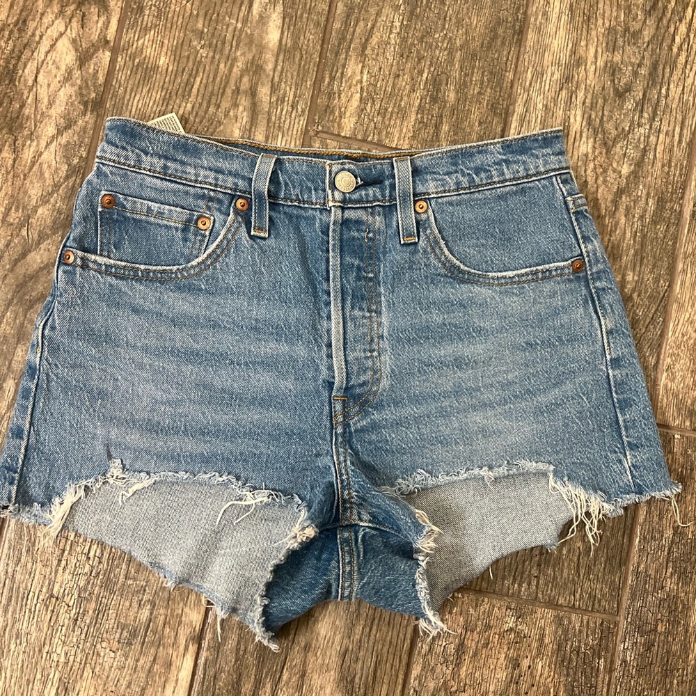 Levi’s 501 Cutoff Jean/Denim Shorts, 27